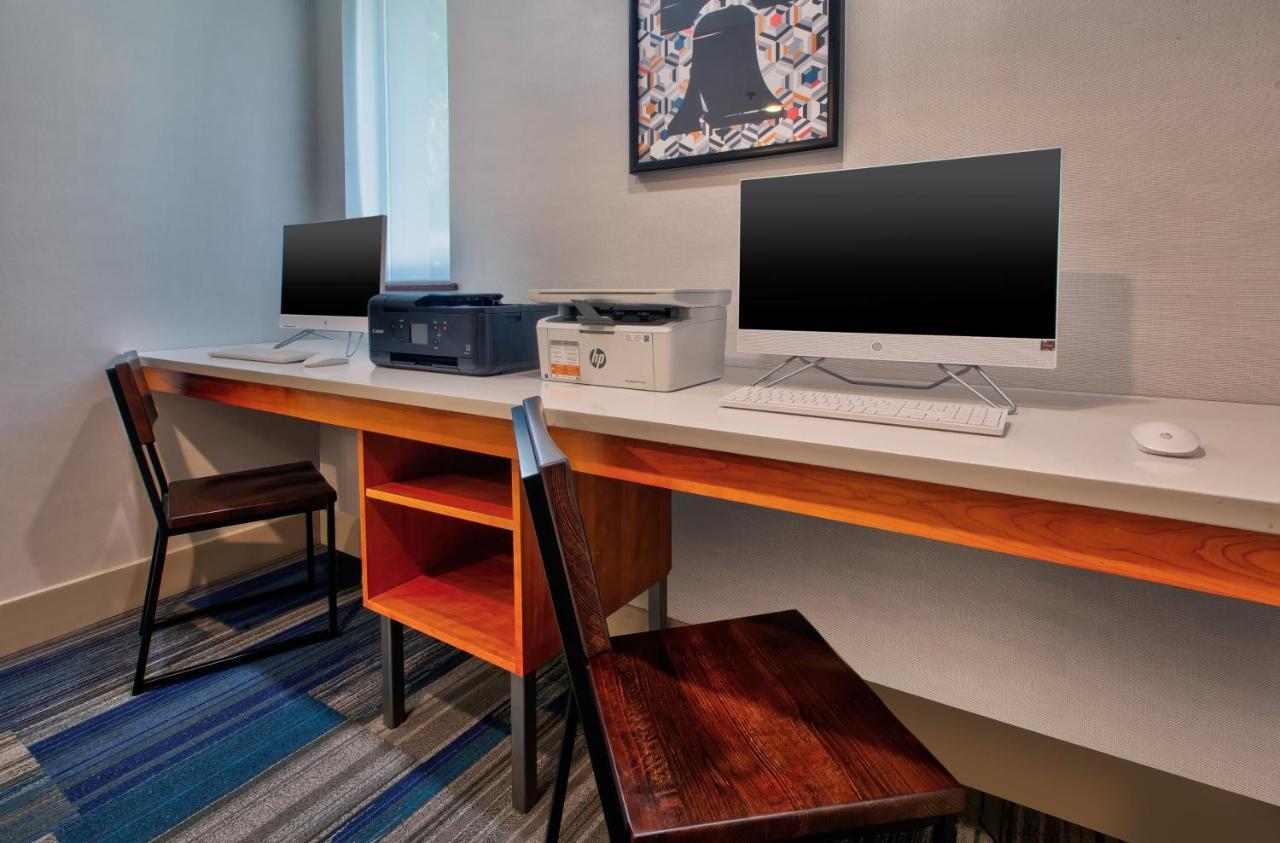 Holiday Inn Express Philadelphia-Midtown By Ihg Exterior photo