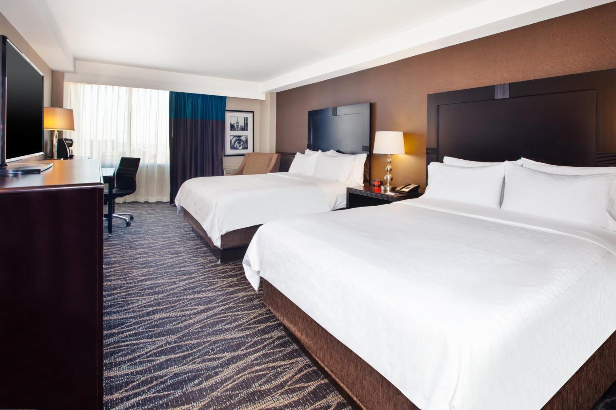 Holiday Inn Express Philadelphia-Midtown By Ihg Exterior photo